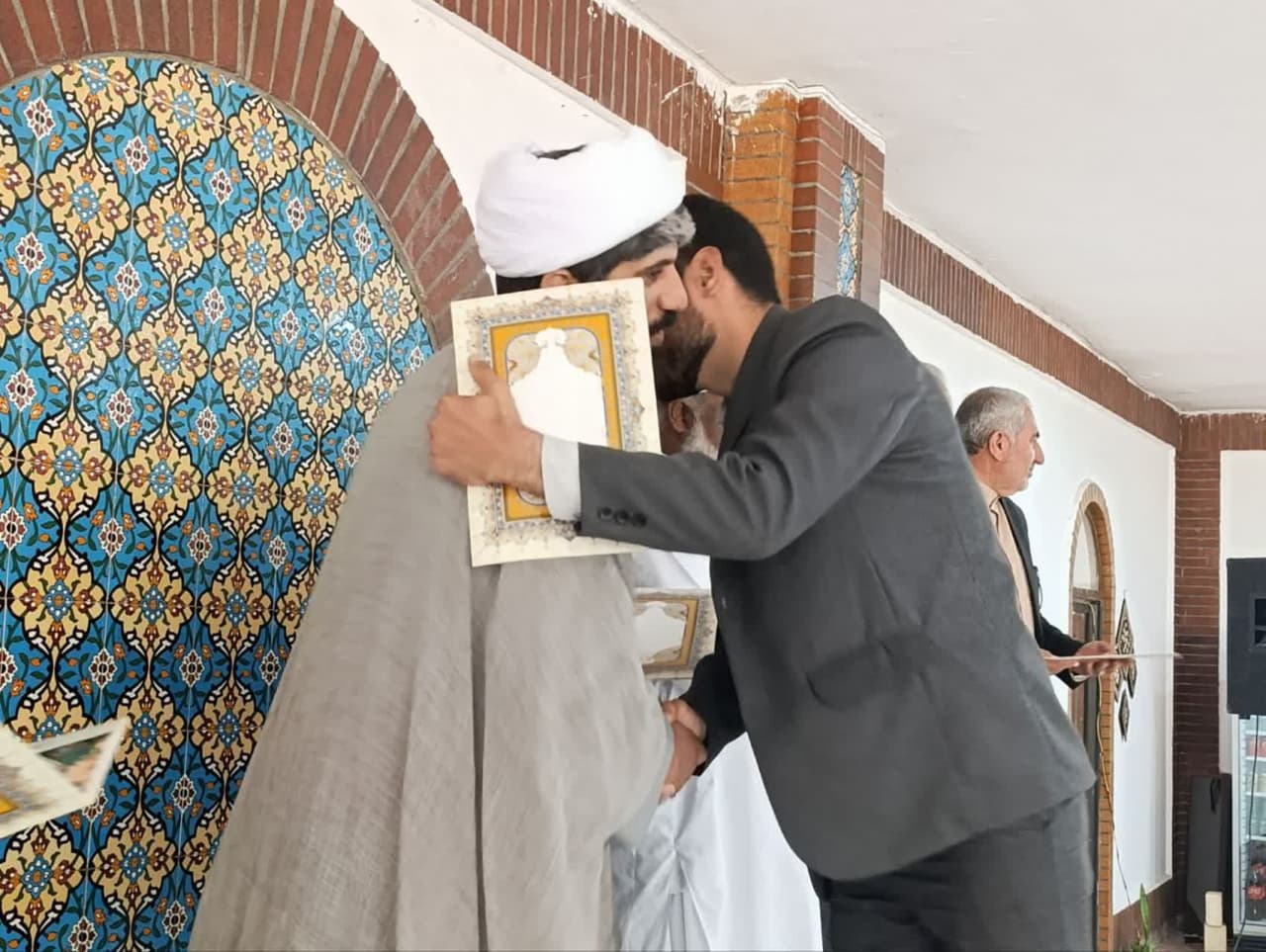 تجليل از اساتيد قرآني کانون فرهنگي هنري مسجد عترت النبي (ص) زاهدان