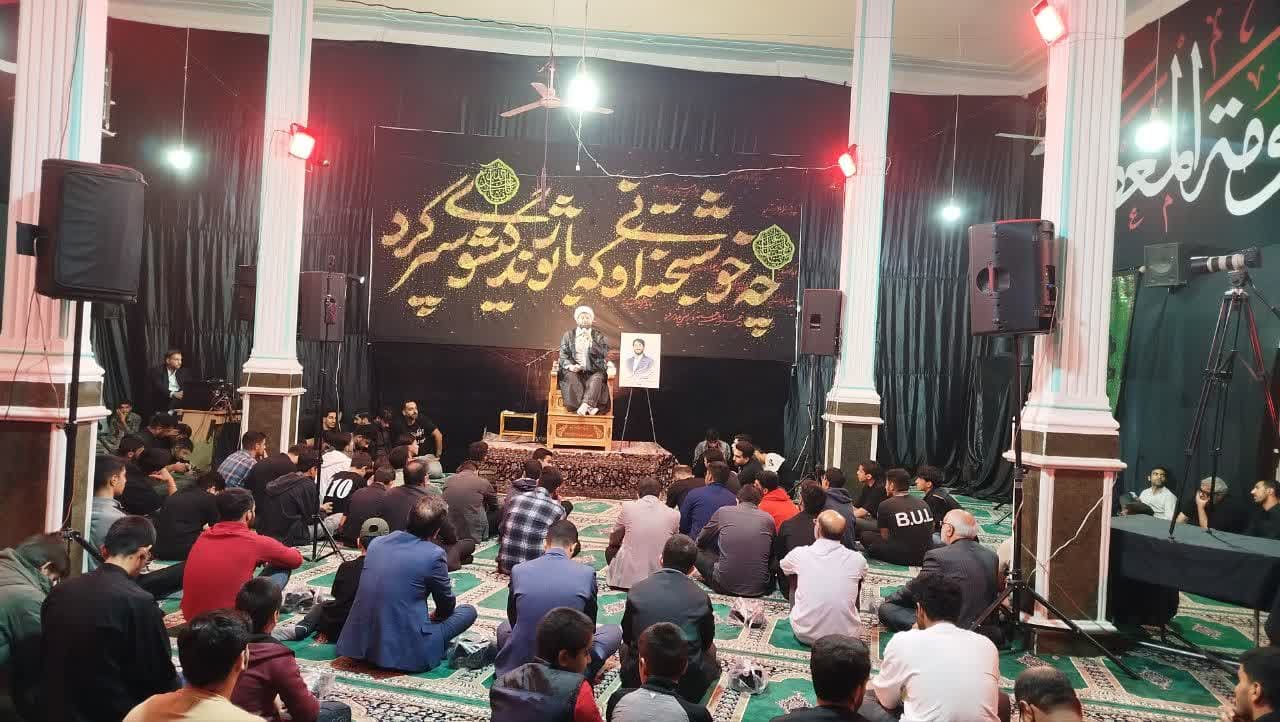 مراسم اولين سالگرد ارتحال ذاکر الحسين کربلاي محمد سلمان اکبري  در زاهدان