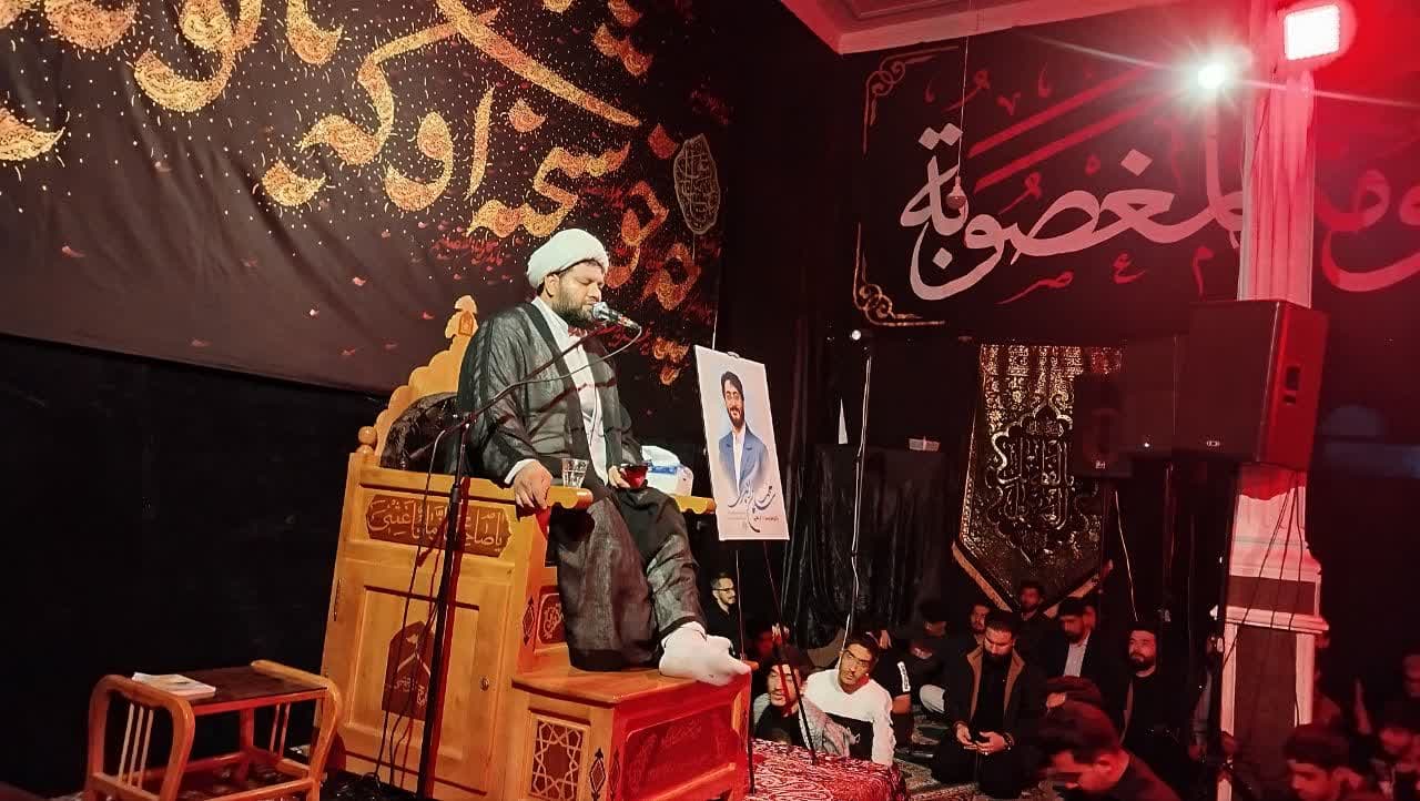 مراسم اولين سالگرد ارتحال ذاکر الحسين کربلاي محمد سلمان اکبري  در زاهدان